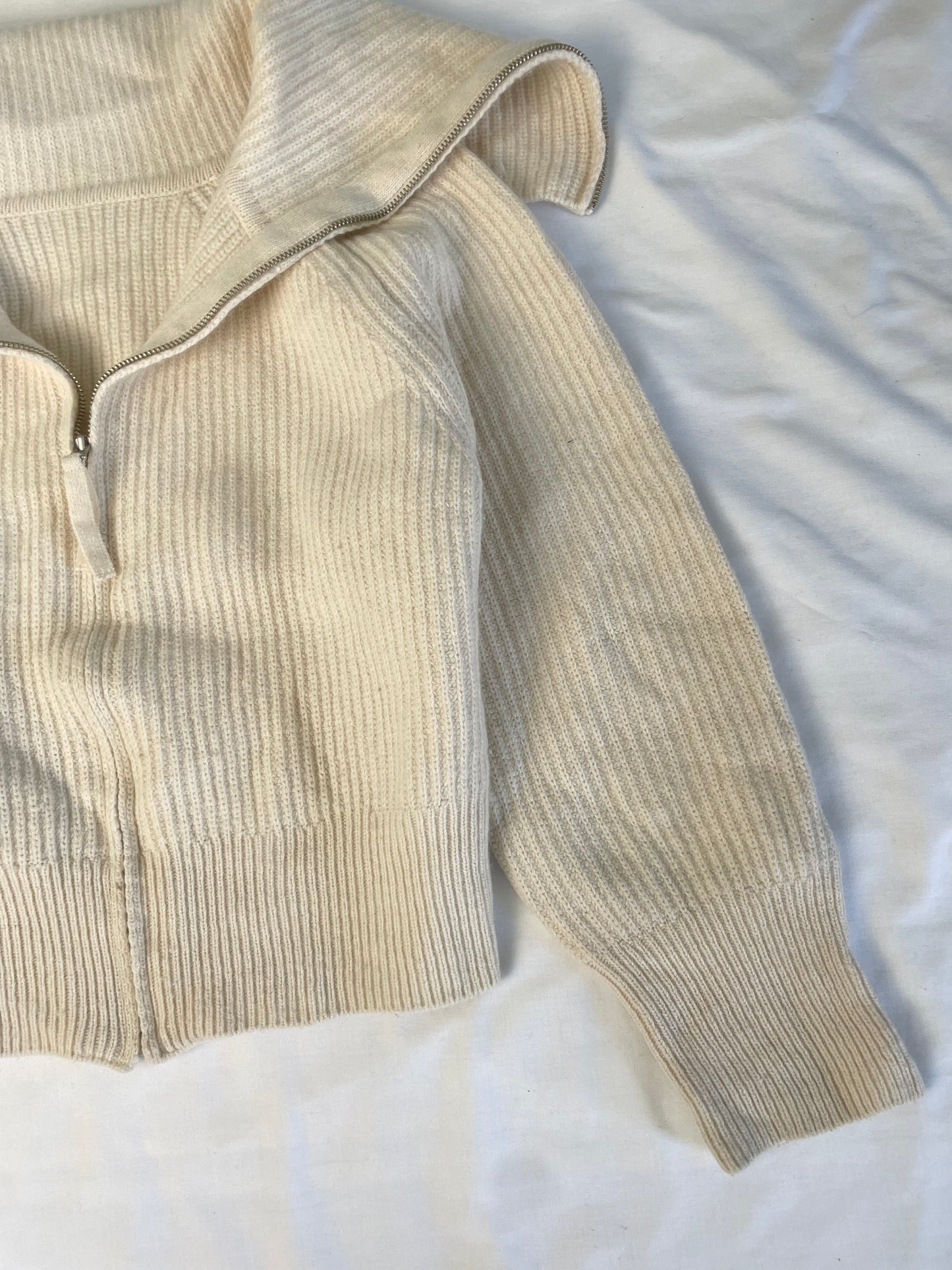 Sweater L