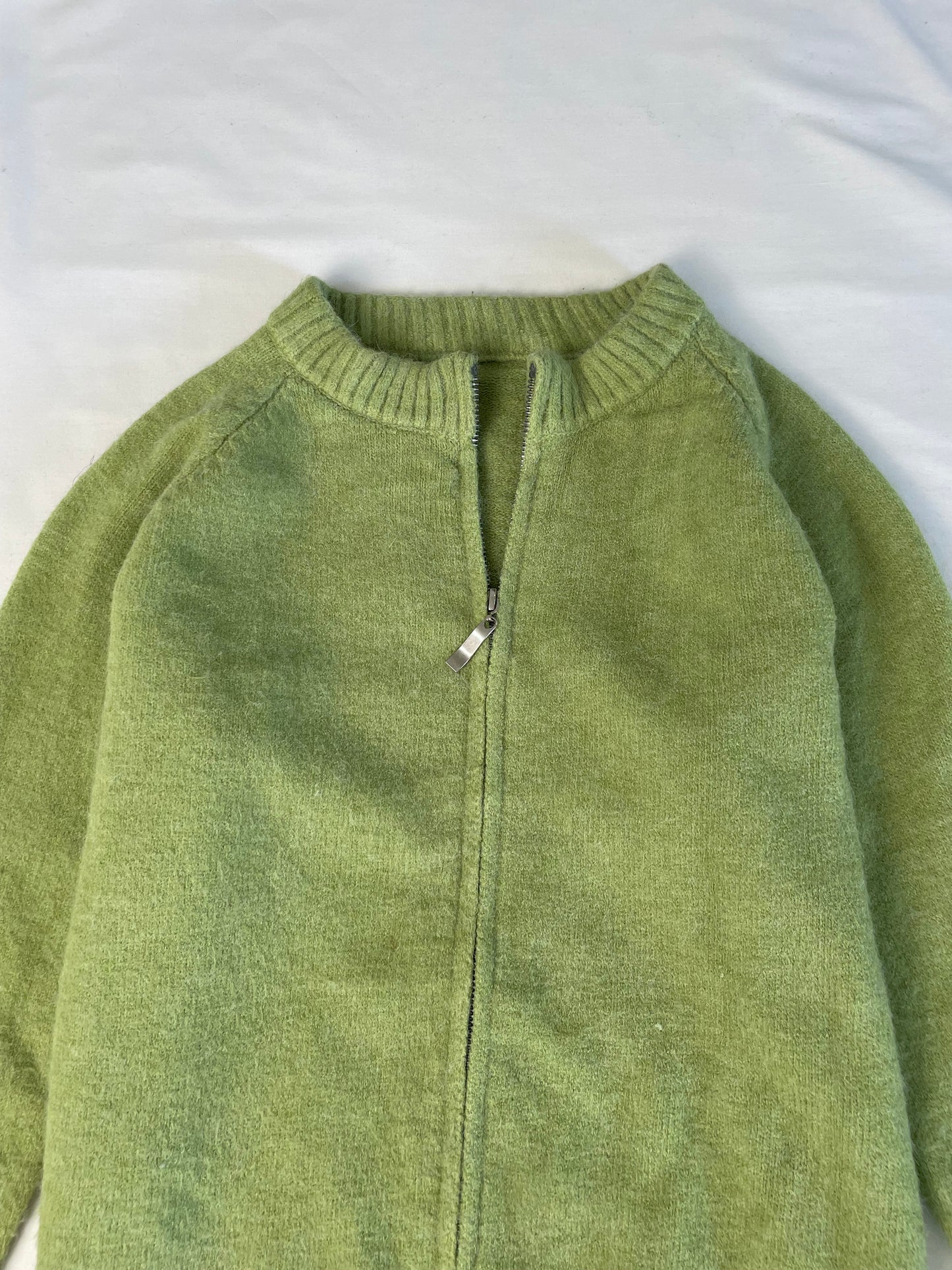 Sweater L