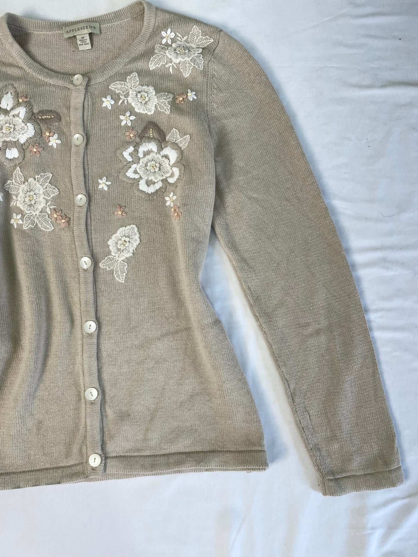 Appleseed's Sweater XL