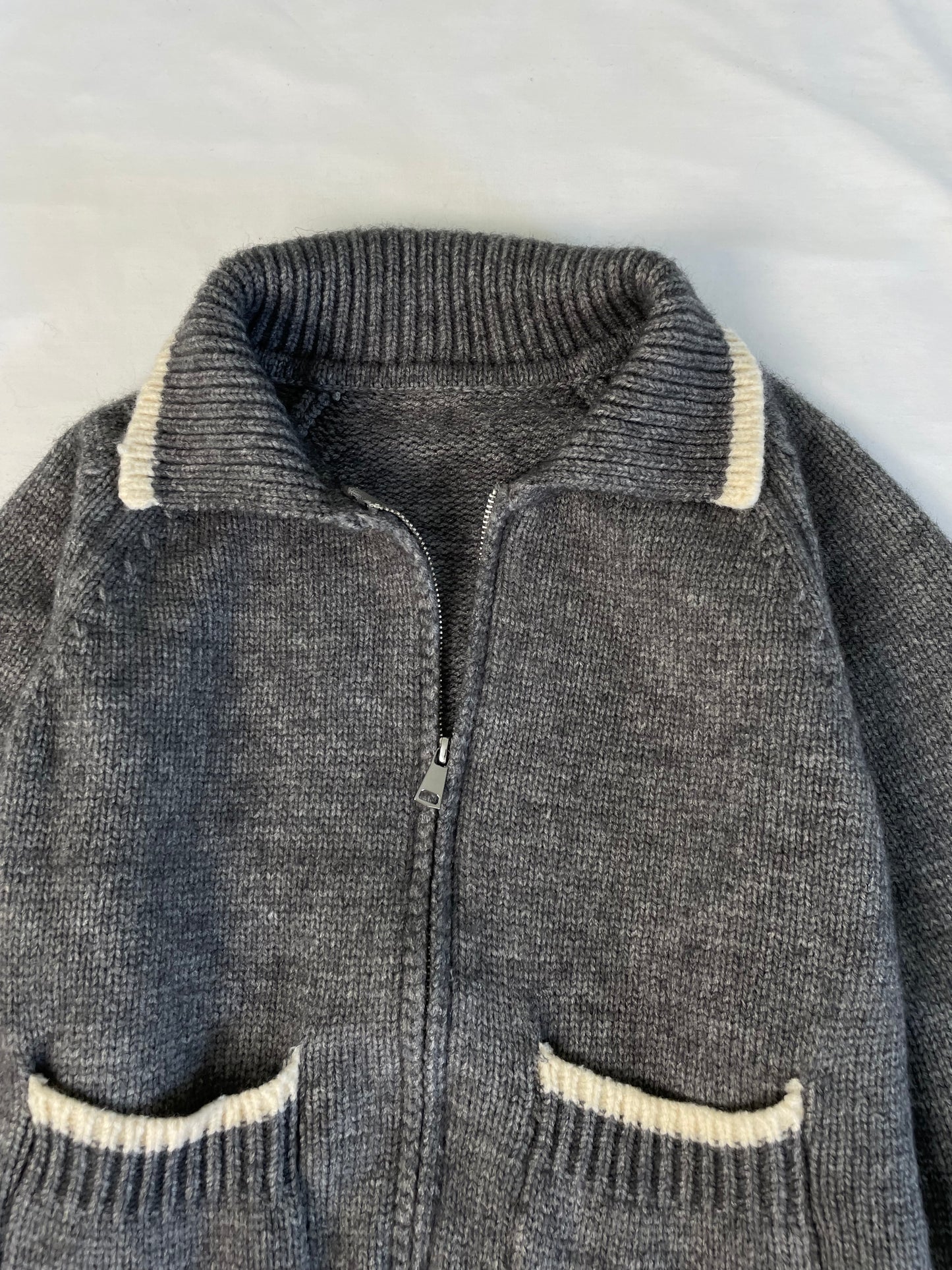 Sweater L