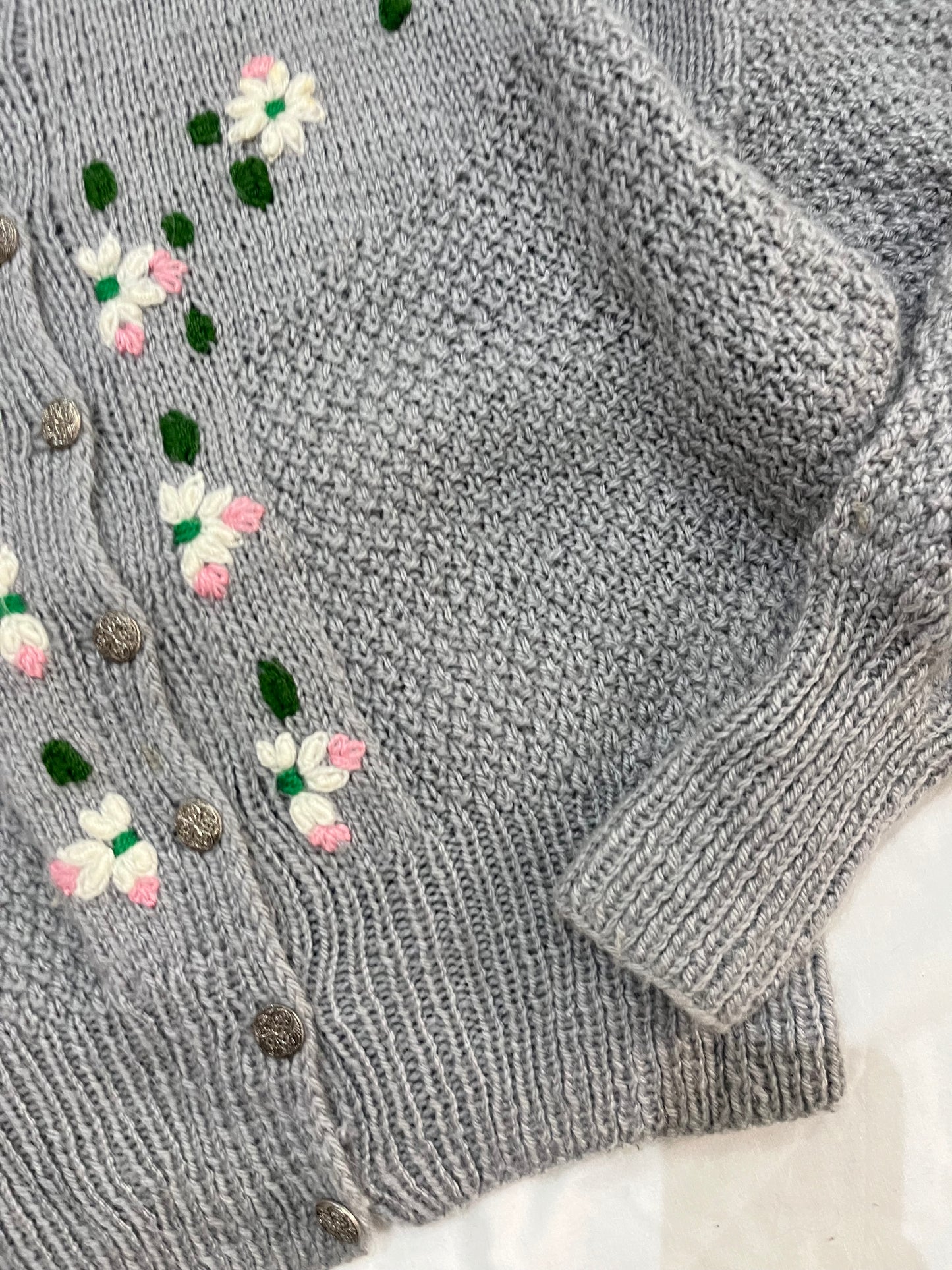 Embroidered Sweater XL/XXL