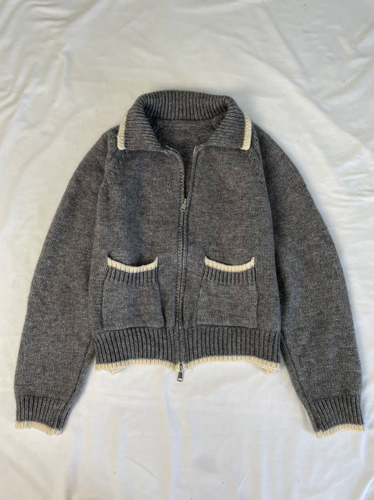 Sweater L