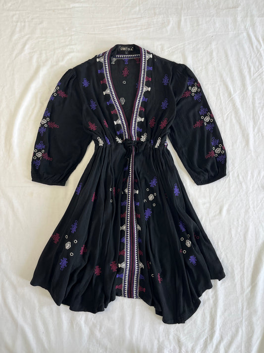 Embroidered Dress S/M/L