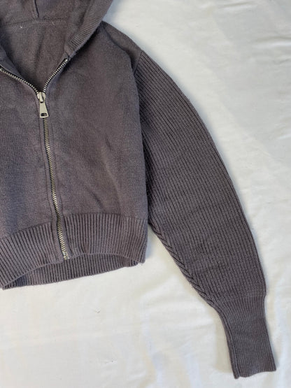 Sweater S