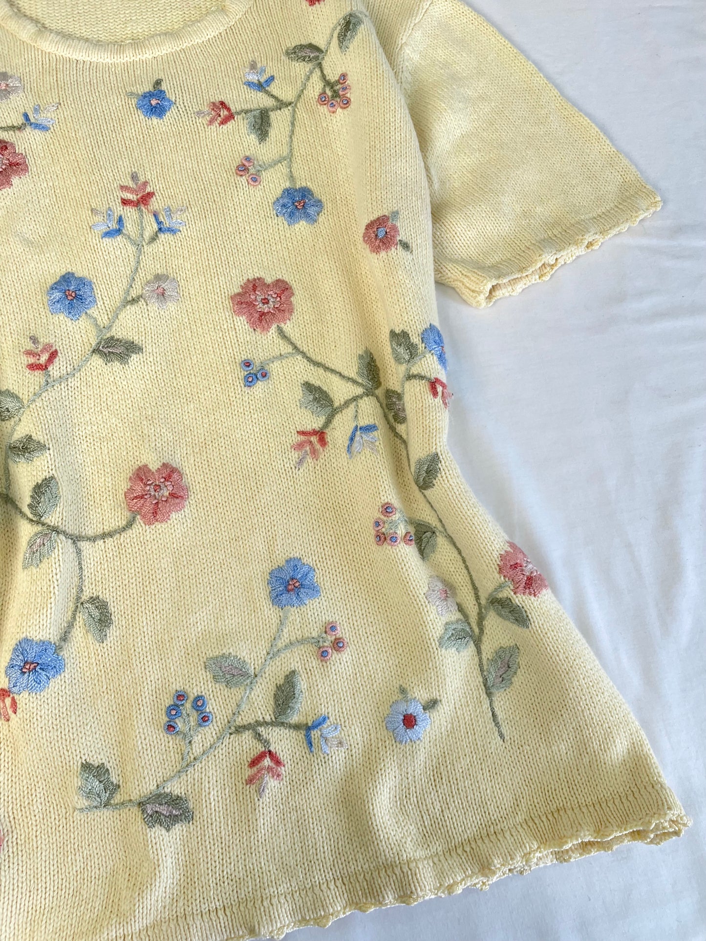 Embroidered Sweater L