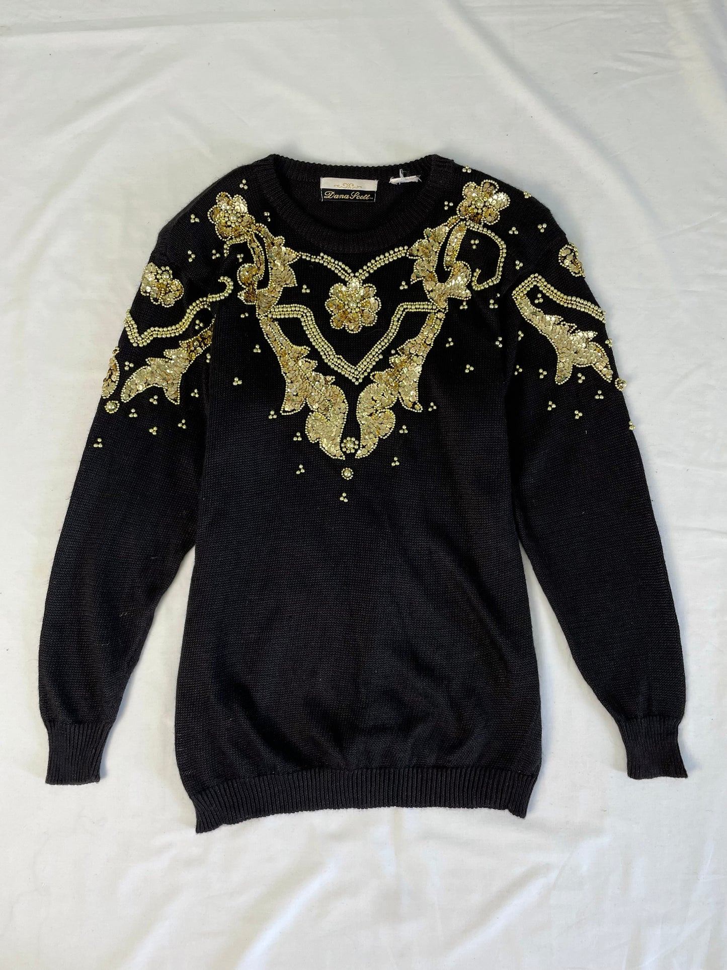 Embroidered Sweater L