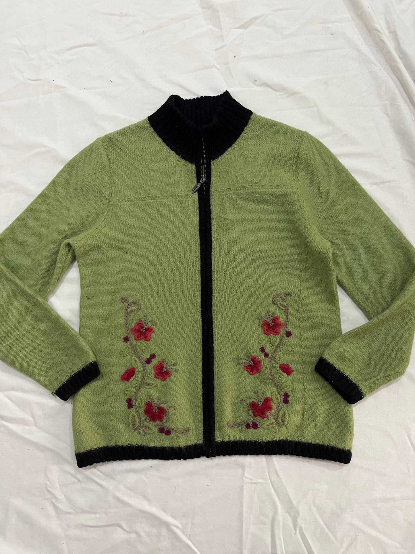 Embroidered Sweater M/L