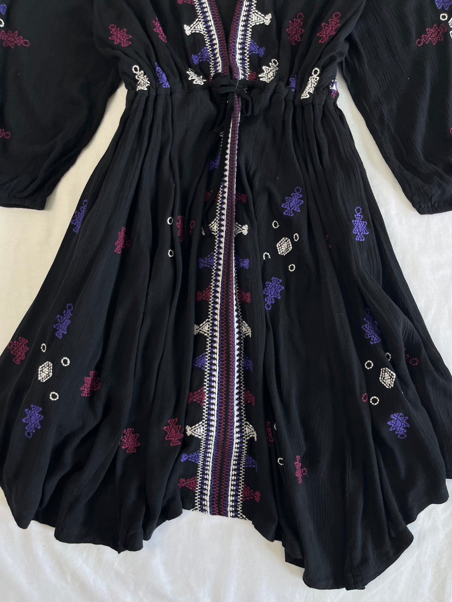 Embroidered Dress S/M/L